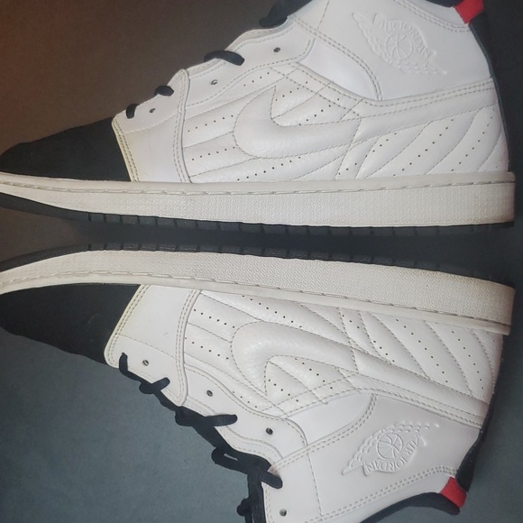 Jordan 1s sz 12 - Picture 6 of 10